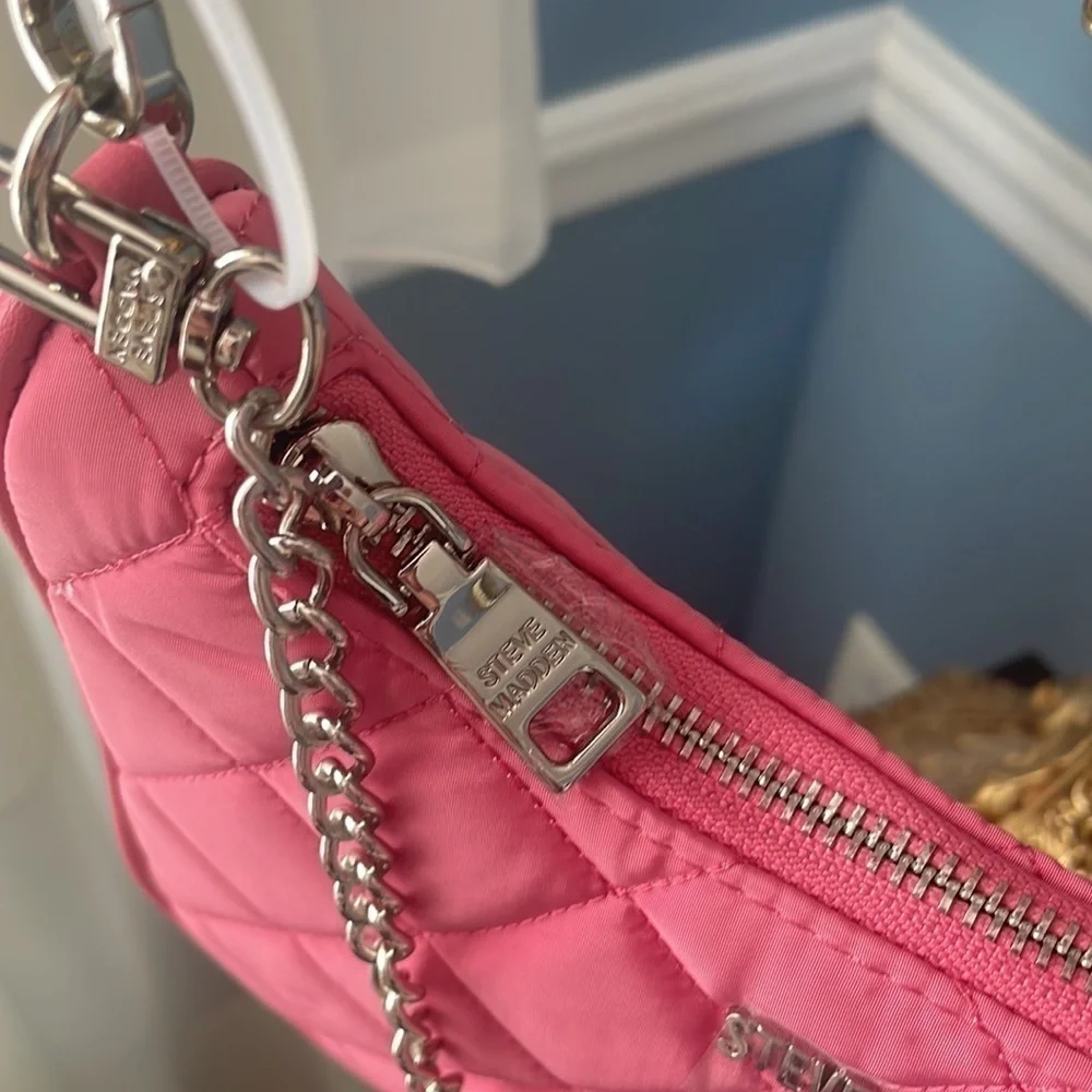 Brand New Steve Madden Raspberry Quilt Stitch Chain Wide Strap Crossbody Purse
